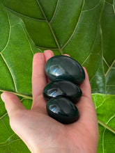 画像をギャラリービューアに読み込む, ネフライトジェードヨニエッグ / Nephrite Jade Yoni Egg -GIA Certified