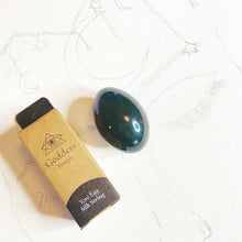 Load image into Gallery viewer, ネフライトジェードヨニエッグ / Nephrite Jade Yoni Egg -GIA Certified
