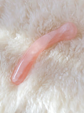 Load image into Gallery viewer, Dia - ローズクウォーツワンド/ Rose Quartz round top wand
